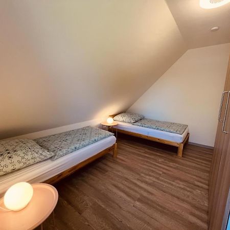 Holmblick - Boddenblick, Balkon, 2 Schlafzimmer, 4 Personen Born Kültér fotó